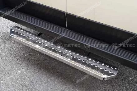 METEC AIZMUGURĒJO DURVJU SLIEKSNIS AR PLATFORMU CITROEN Jumper, FIAT Ducato, OPEL Movano, PEUGEOT Boxer, TOYOTA Proace Max