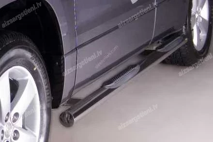 STEELER ROUND SIDE BARS WITH PLASTIC FOOTSTEPS SUZUKI Grand Vitara