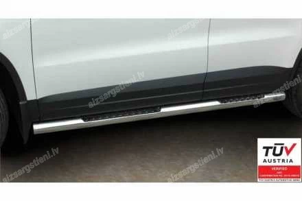 STEELER ROUND SIDE BARS WITH INTEGRATED FOOTSTEPS VOLKSWAGEN Tiguan