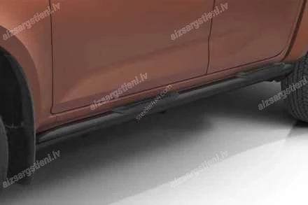 STEELER ROUND SIDE BARS WITH PLASTIC FOOTSTEPS ISUZU D-Max