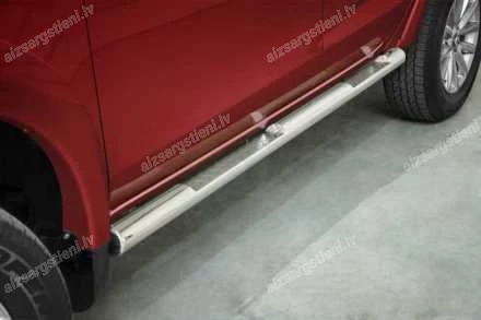 STEELER ROUND SIDE BARS WITH INTEGRATED FOOTSTEPS MITSUBISHI L200